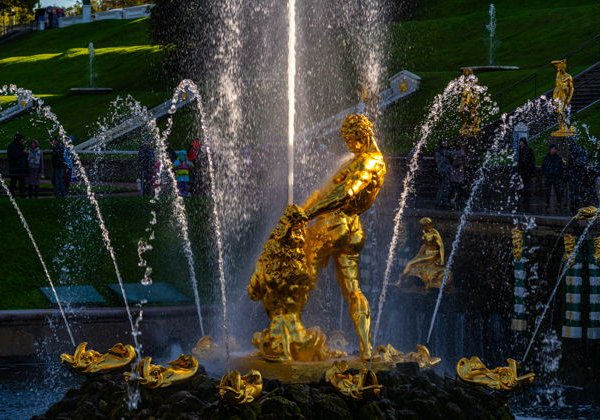 Петергоф с билетами на весь день: Большой и Малый дворцы + парк - фото 3