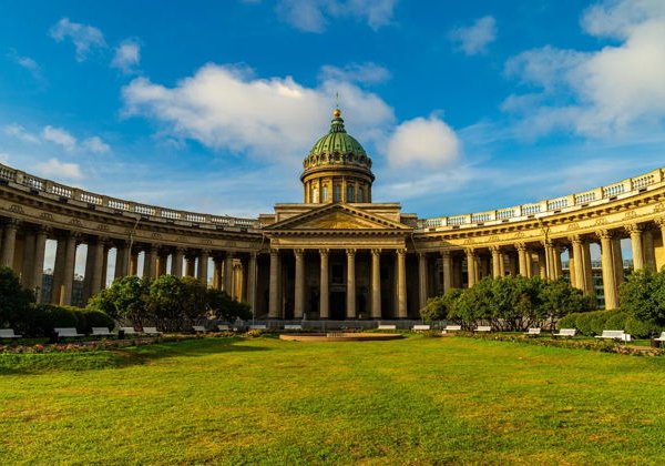Петербург на автобусе и теплоходе за 5 часов - фото 2