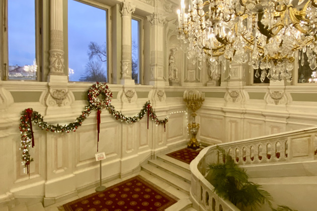 Фото - экскурсия: Юсуповский дворец: Архитектурные шедевры и исторические ценности