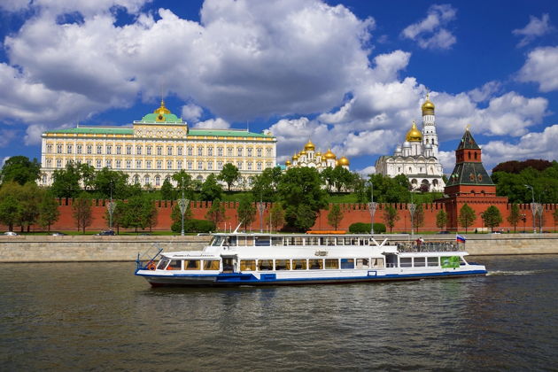 Фото экскурсии - Прогулка на теплоходе от парка «Зарядье» до причала «Киевский» - 3