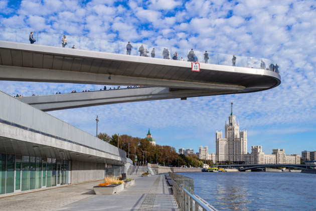 Прогулка на теплоходе от парка Зарядье до причала Киевский