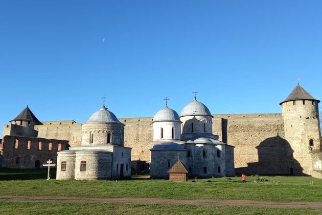 Ивангородская крепость, Парусинка, нарвская рыба и Шепелёвский маяк-1