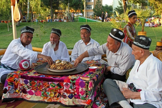 Фото - экскурсия: Прогулка по столице с местным жителем: чай, плов и многогранный Ташкент