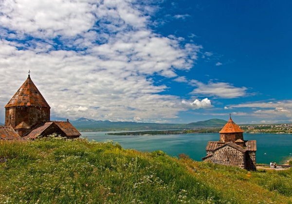 Дары высокогорной жемчужины: Севан, купание и обед у лучшего шеф-повара! - фото 3