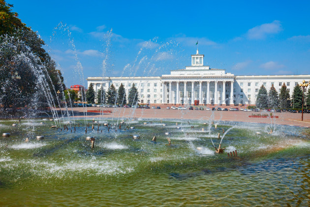 Фото - экскурсия: Голоса города N: пешая экскурсия-спектакль в наушниках по Нальчику