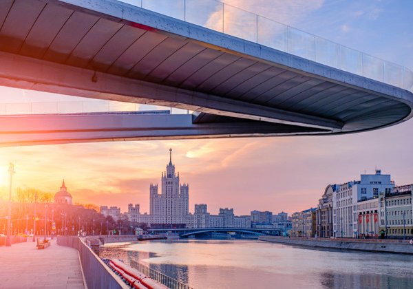 Утренняя прогулка от Кленового бульвара до Зарядья или Парка Горького