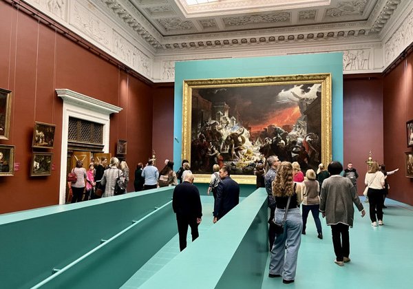 Экскурсия по Выставке «Великий Карл»