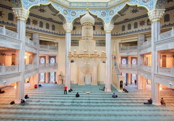 Религии мира. В поисках истины: экскурсия по храмам с подъемом на минарет - фото 2