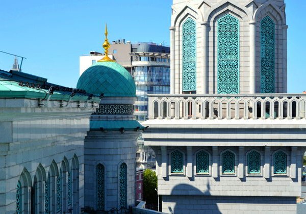 Религии мира. В поисках истины: экскурсия по храмам с подъемом на минарет - фото 3