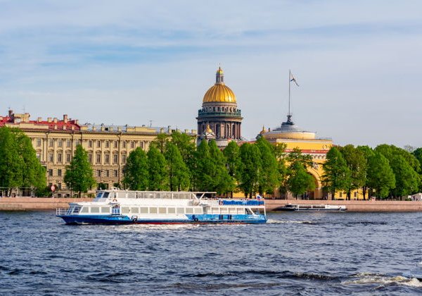 Прогулка по Неве и Финскому заливу на двухпалубном теплоходе - фото 1