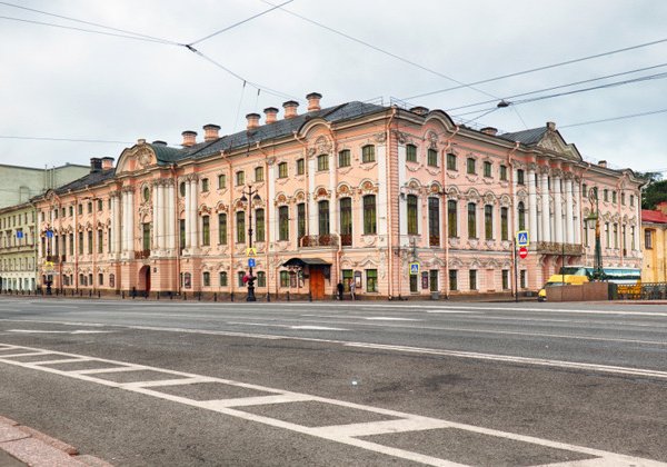 Строгановский дворец: аудиотур по парадным интерьерам и билеты в музей