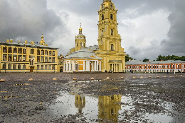 Петербург старинный и современный: Петропавловская крепость и СевкабельПорт-3