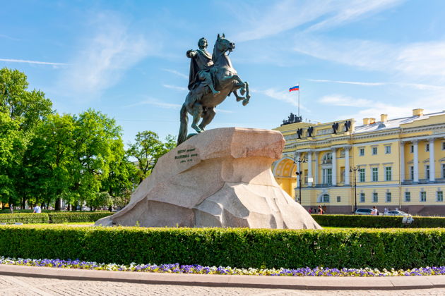 Петербург старинный и современный: Петропавловская крепость и СевкабельПорт-6