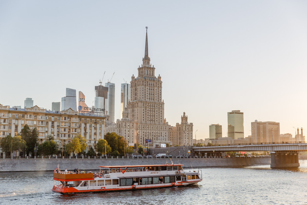 Фото - экскурсия: Семь Сталинских сестер. Легенды высоток Москвы