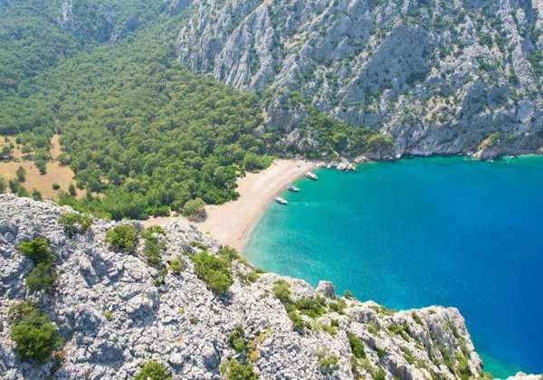 На яхте в живописные бухты Порто Дженевиз и Сазак из Аланьи - фото 2