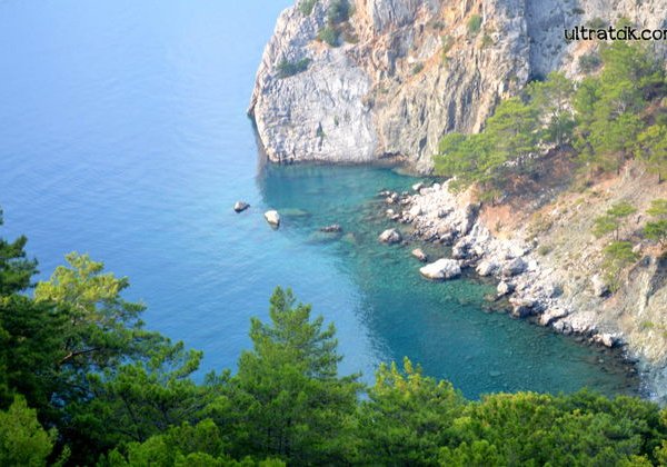 На яхте в живописные бухты Порто Дженевиз и Сазак из Аланьи - фото 4
