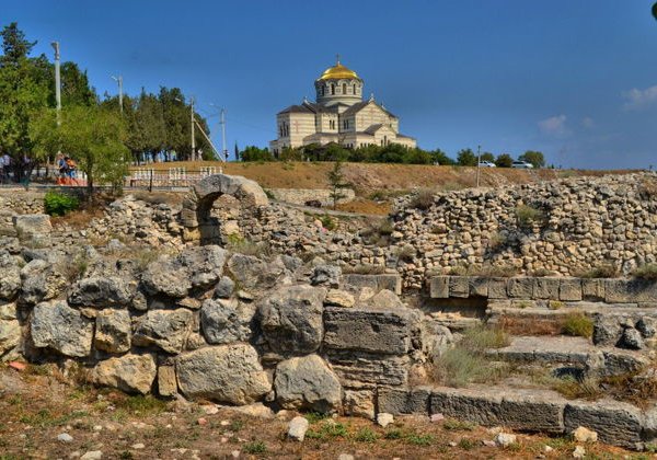 Дворцы Романовых: Ливадийский, Массандровский, Харакс. - фото 2