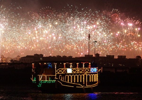 Новогодняя вечеринка на арабской лодке с трансфером из отелей Дубая - фото 2