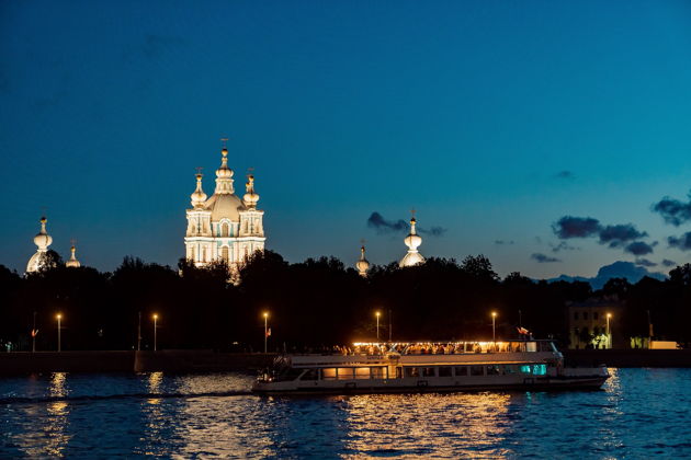 Фото экскурсии - Дискотека на теплоходе с разводом мостов - 5
