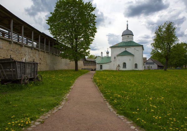 Индивидуальная поездка в Изборск и Печоры - фото 3