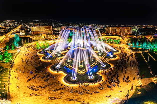 Фото экскурсии - Дербент, Каспийский монстр «Лунь» и поющий фонтан  - 6