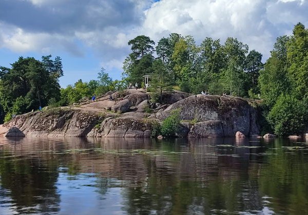Прогулка на катере по Сайменскому каналу и вдоль парка Монрепо - фото 1