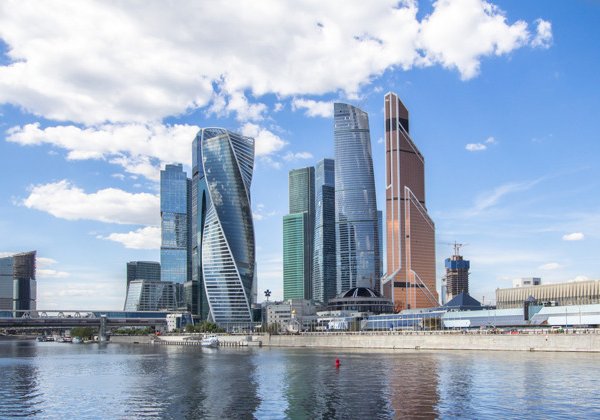 Обзорная речная прогулка по Москве-реке на теплоходе «Легенда»