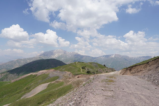 Фото экскурсии - Курорт Амирсой, горы Чимган и озеро Чарвак - 5