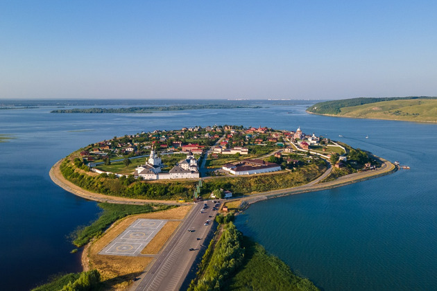 Фото - экскурсия: Авторский тур из Казани в Свияжск раскрывает секреты острова-крепости