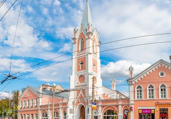 Самара за 3 часа: от купеческих особняков до космических высот - фото 1