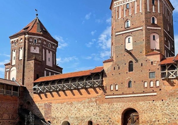 Трансфер из Минска в замки Мира и Несвижа: путешествие в Средневековье - фото 4