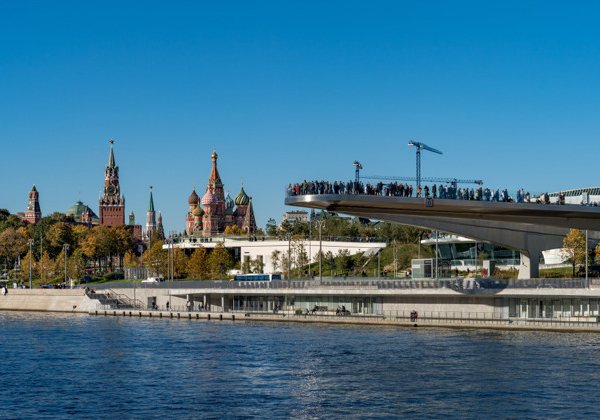 Ланч-круиз на теплоходе от Парка «Зарядье»