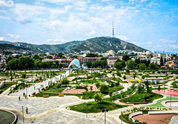 Прогулка по душе города: Тбилиси с любовью - фото 1