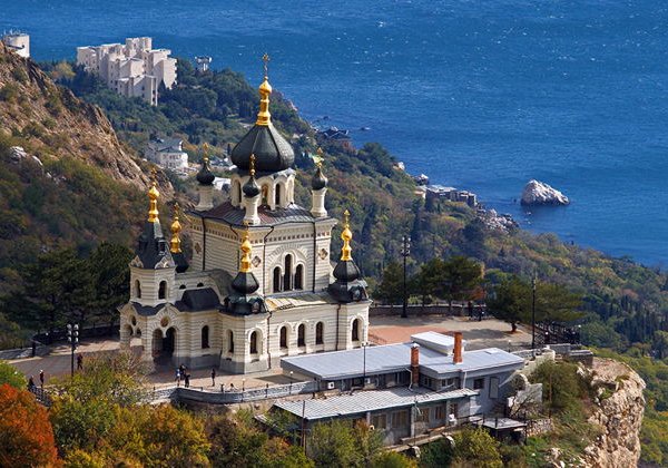 Самые яркие жемчужины Южнобережья- для Вас: пещеры, дворцы, храмы, Ялта - фото 2