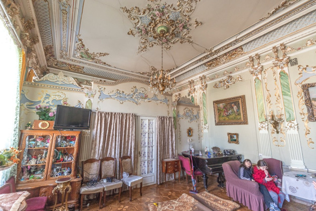Фото - экскурсия: Прогулка по парадным Мтацминды и визит в историческую квартиру