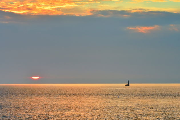 Фото экскурсии - Морская экскурсия из Адлера на парусной яхте с возможностью поплавать - 6