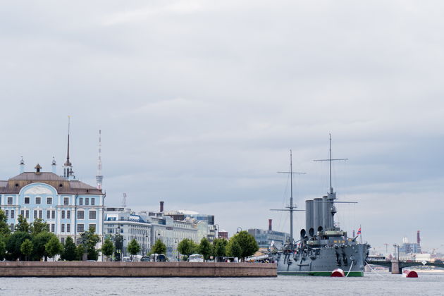 Фото экскурсии - Обзорная экскурсия по Санкт-Петербургу с посещением крейсера Аврора - 7