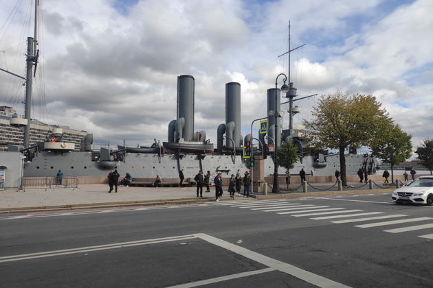 Фото экскурсии - Обзорная экскурсия по Санкт-Петербургу с посещением крейсера Аврора - 5