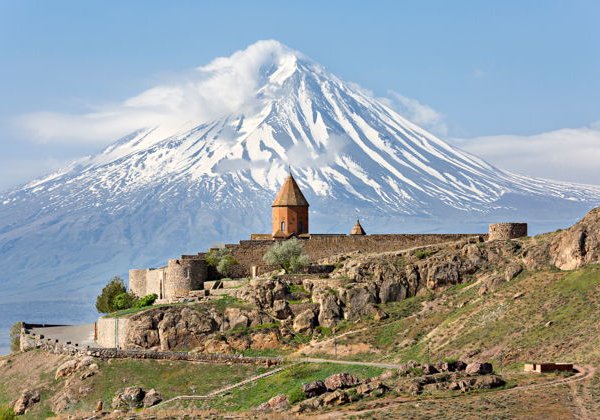 Хор Вирап Монастырь, Нораванк, Джермук, Пещера Арени и Винодельня - фото 1