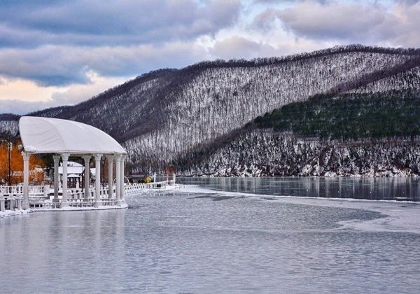 Новогоднее конное шоу «Тайна Белого единорога» в Абрау-Дюрсо - фото 1