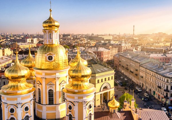 Петербург только для Вас: панорамная крыша и старинные парадные  
