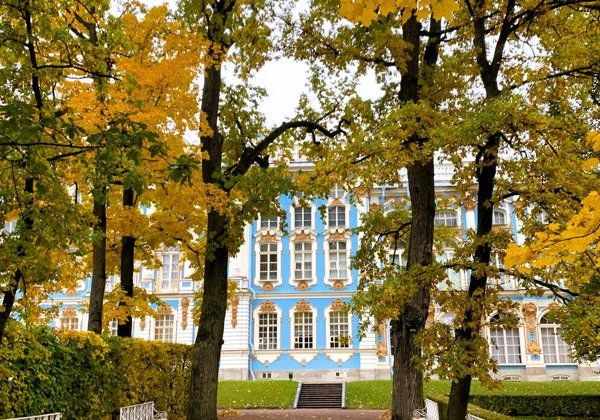 Царскосельский Лицей и Екатерининский дворец: на машине из Петербурга - фото 1