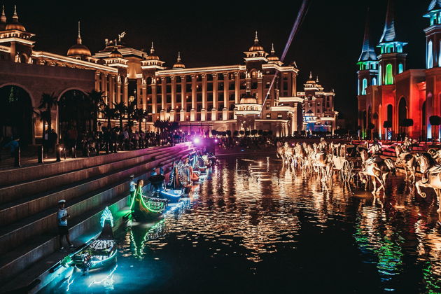 Фото экскурсии - Поездка из Сиде на ночное шоу в Turkish Disneyland (Land of Legends). - 3