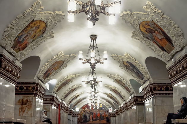 Фото экскурсии - Загадочные подземные дворцы столицы: путешествие по станциям метро - 3