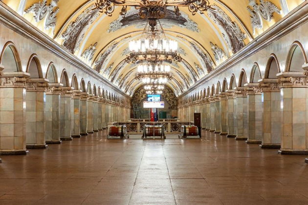 Фото экскурсии - Загадочные подземные дворцы столицы: путешествие по станциям метро - 4