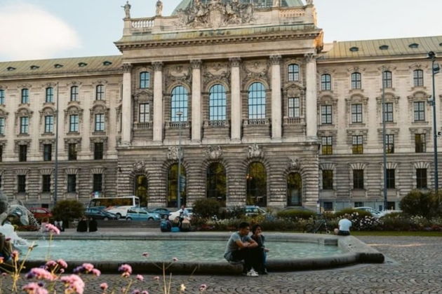 Фото экскурсии - Экскурсия по Мюнхену на Тесле: ключевые исторические и культурные достопримечательности - 7