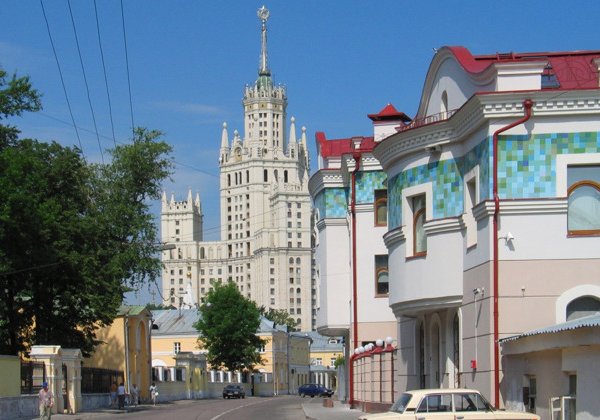 «У той горы, где синяя прохлада» — экскурсия по Таганке