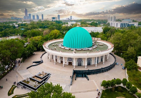 Ташкент: От Базаров до Современных Достопримечательностей - фото 3