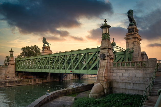 Экскурсия по Дунайскому каналу (экскурсия на речном трамвайчике) - фото 2