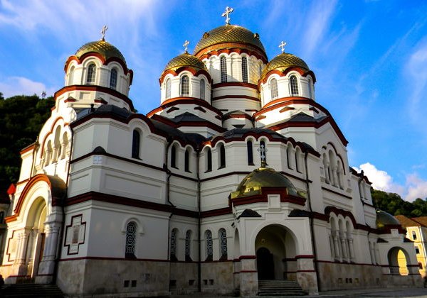 Путешествие к озеру Рица и в Новый Афон - фото 1